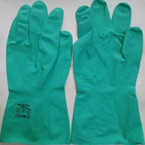 Găng tay cao su nitrile chống hóa chất.